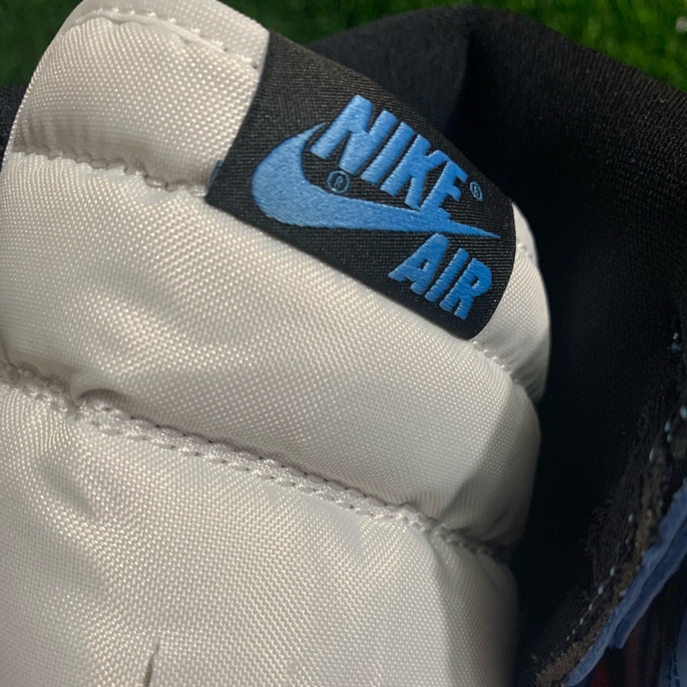 2021 Air Jordan 1 Retro High OG “University Blue” - Picture 8 of 14